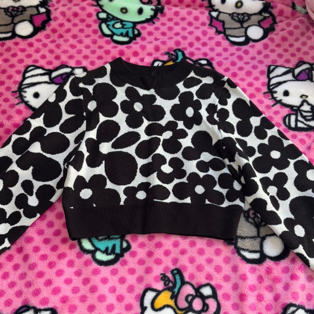 H&M Divided Black and White Knit Sweater